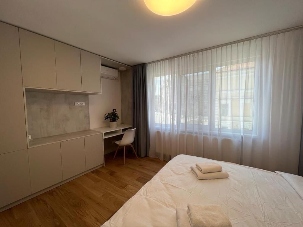 Apartament Square View Kluż-Napoka Zewnętrze zdjęcie